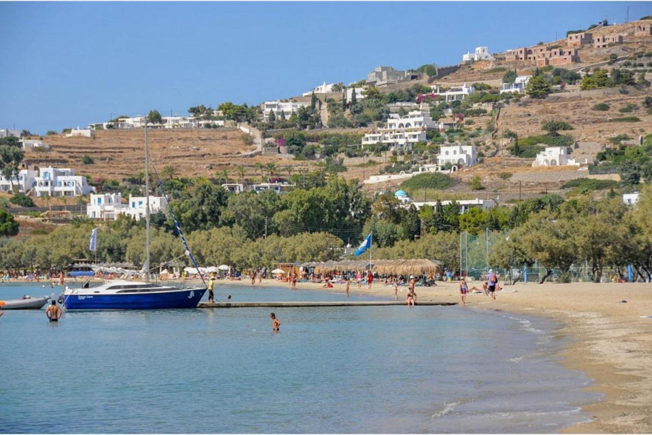 Livadia Seaside Studios 6 Paro Esterno foto